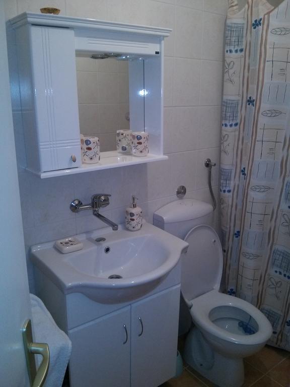 House Popovic * Sucuraj