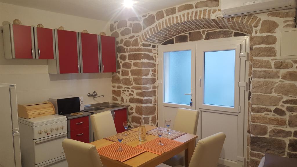 House Popovic Apartma *