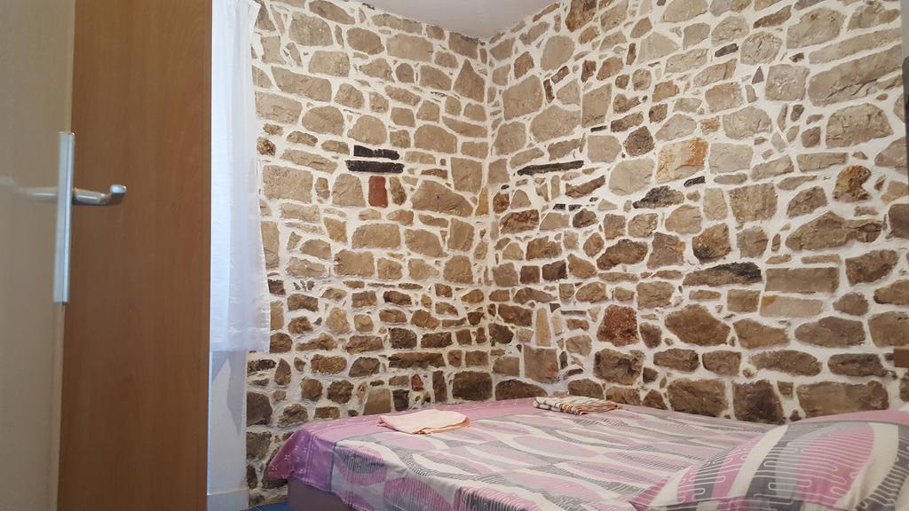 House Popovic Apartma